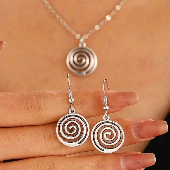 Primitive Spiral Earrings and Pendant set - Picture 2 of 6
